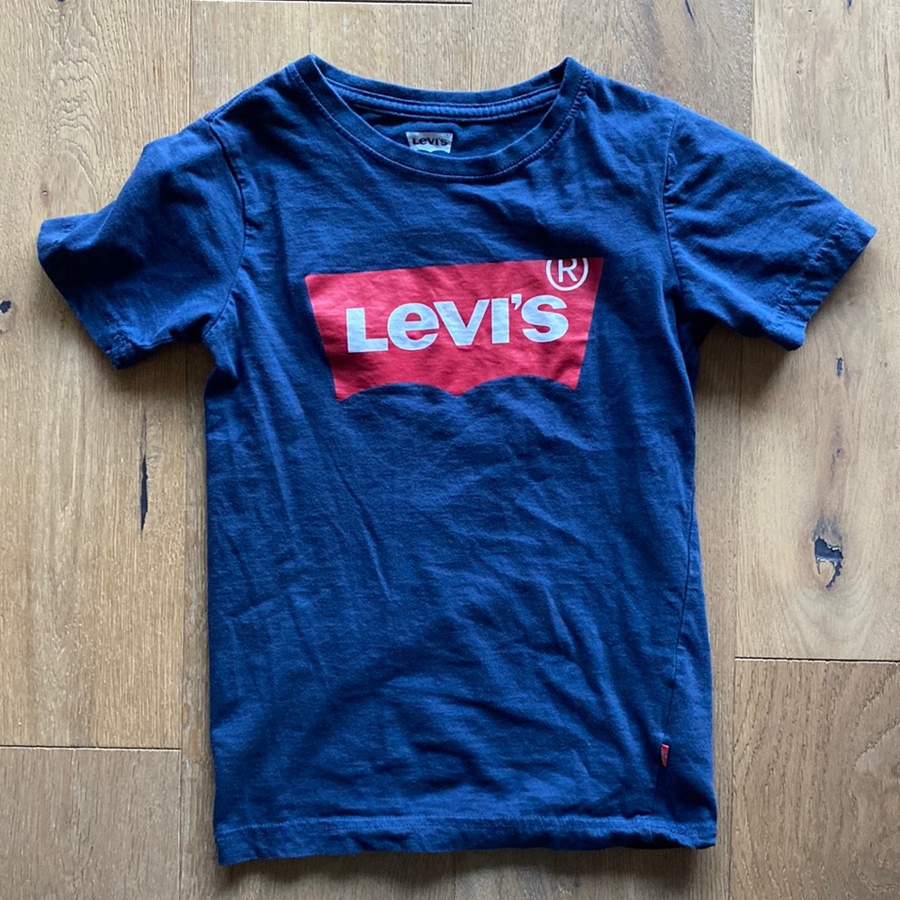 Levi’s tee size S